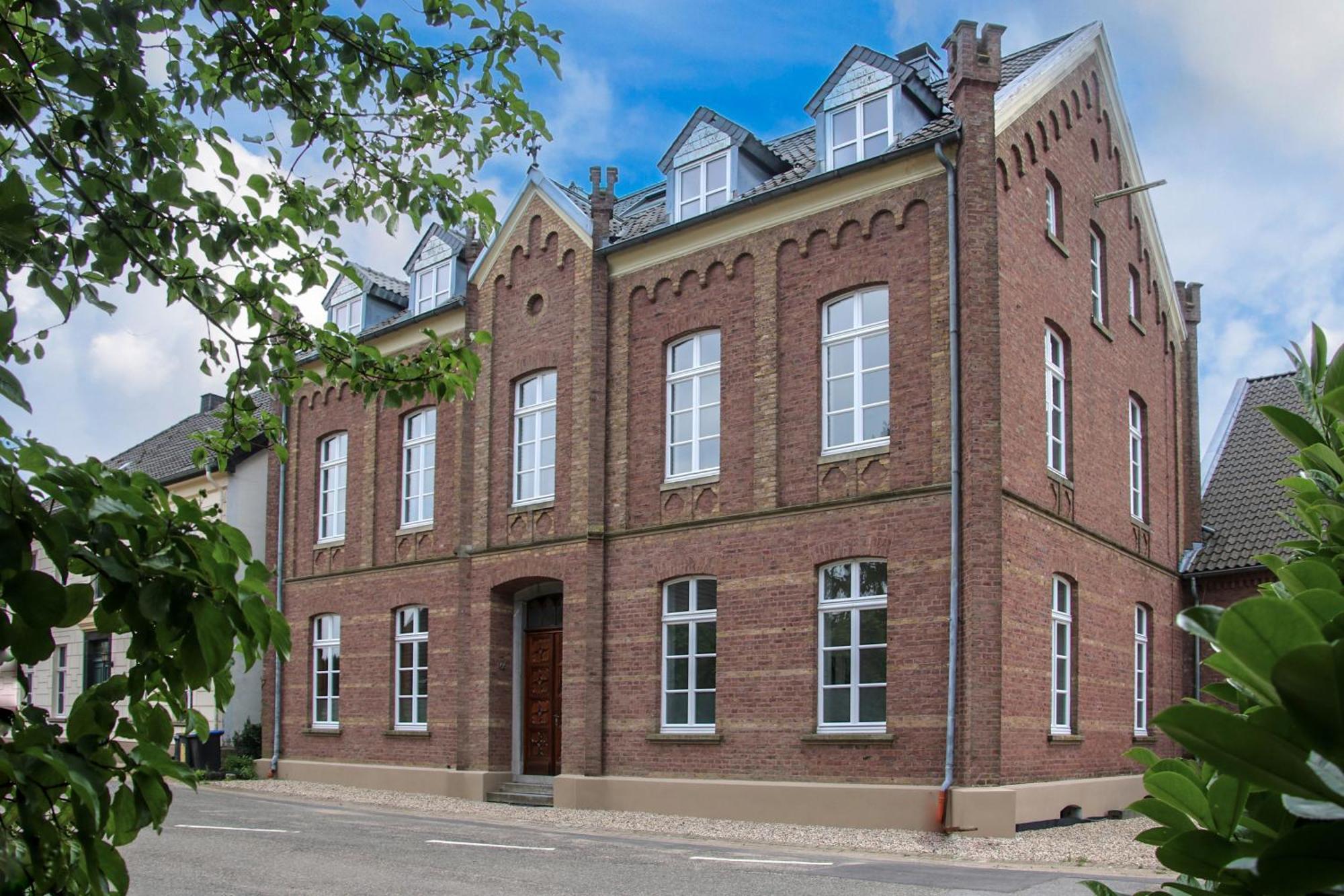 Insel-Apartment Im Herrenhaus Rheinblick ซานเทน ภายนอก รูปภาพ